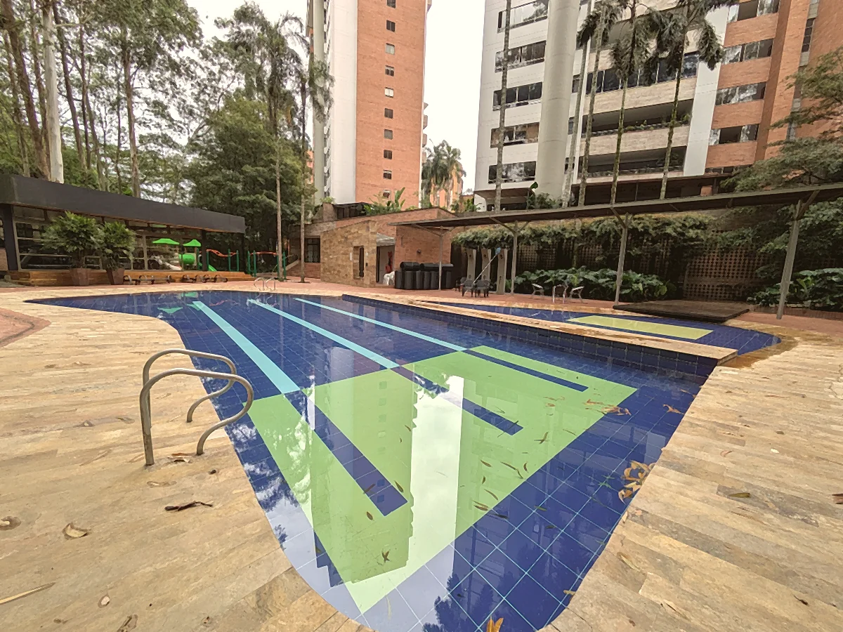 Piscina — Jardines de Sierralta